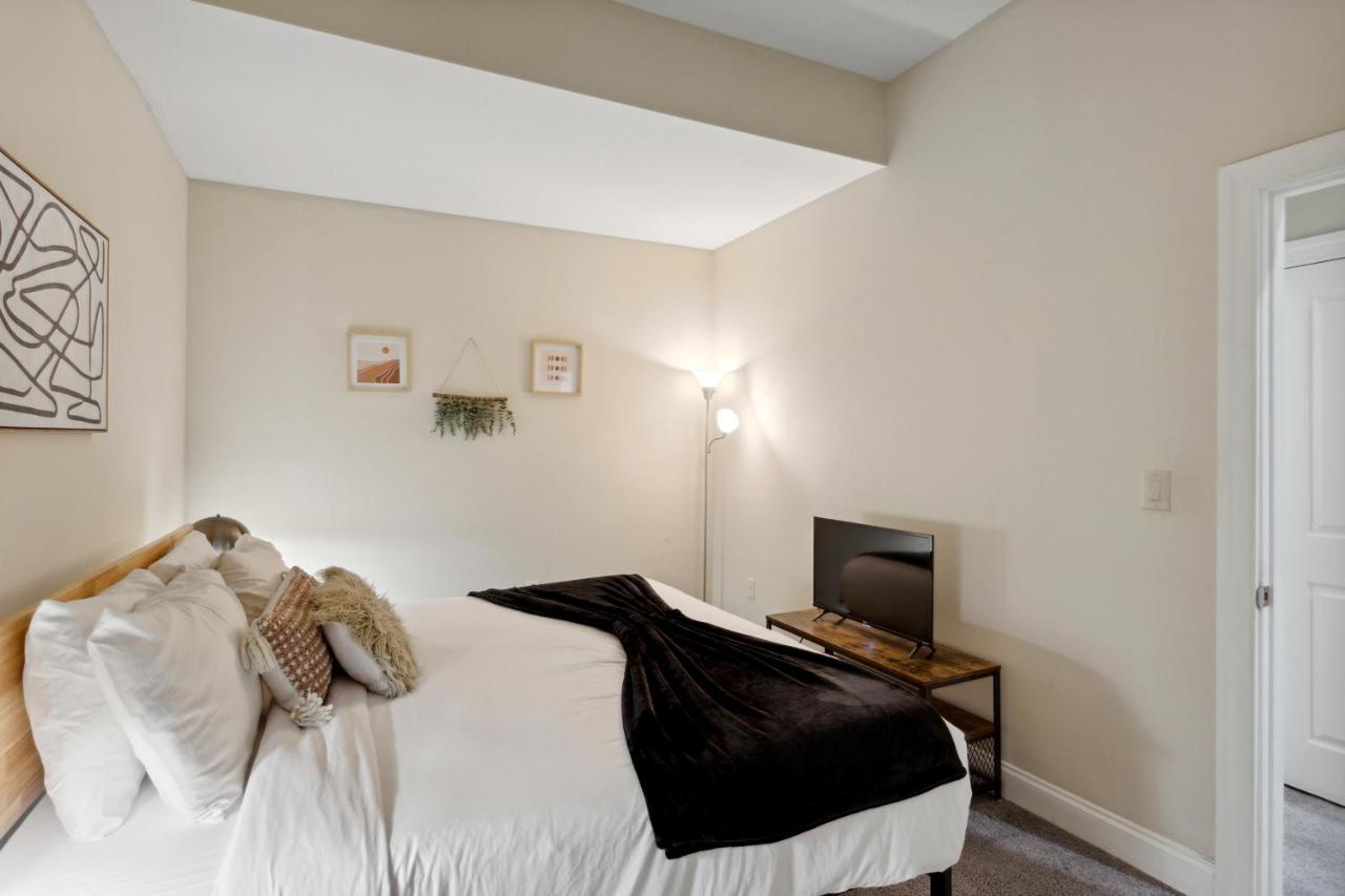Sleeps 4! 2Br, Gym, Free Parking, Close To Major Attractions Philadelphia Exterior photo