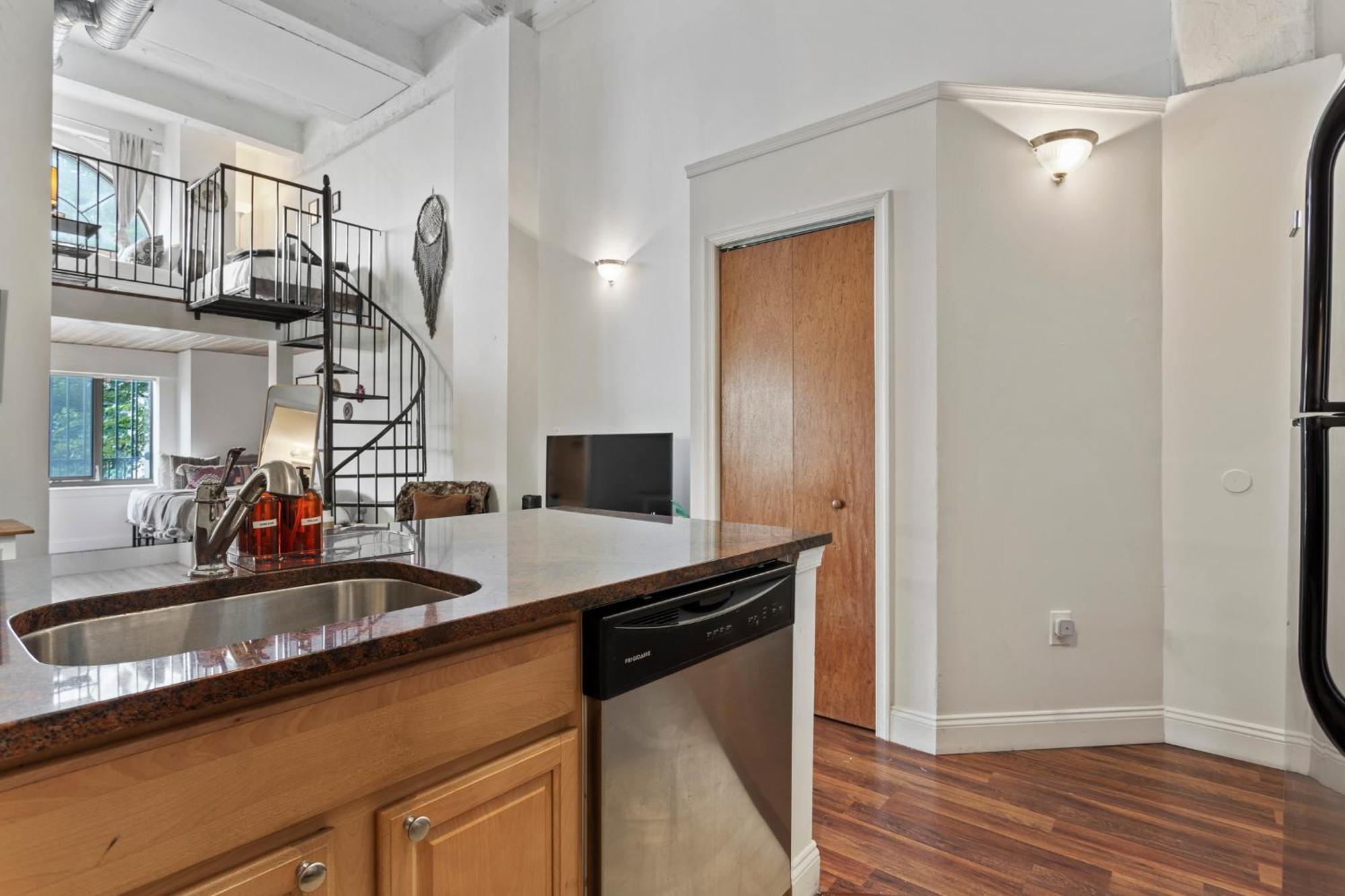 Sleeps 4! 2Br, Gym, Free Parking, Close To Major Attractions Philadelphia Exterior photo