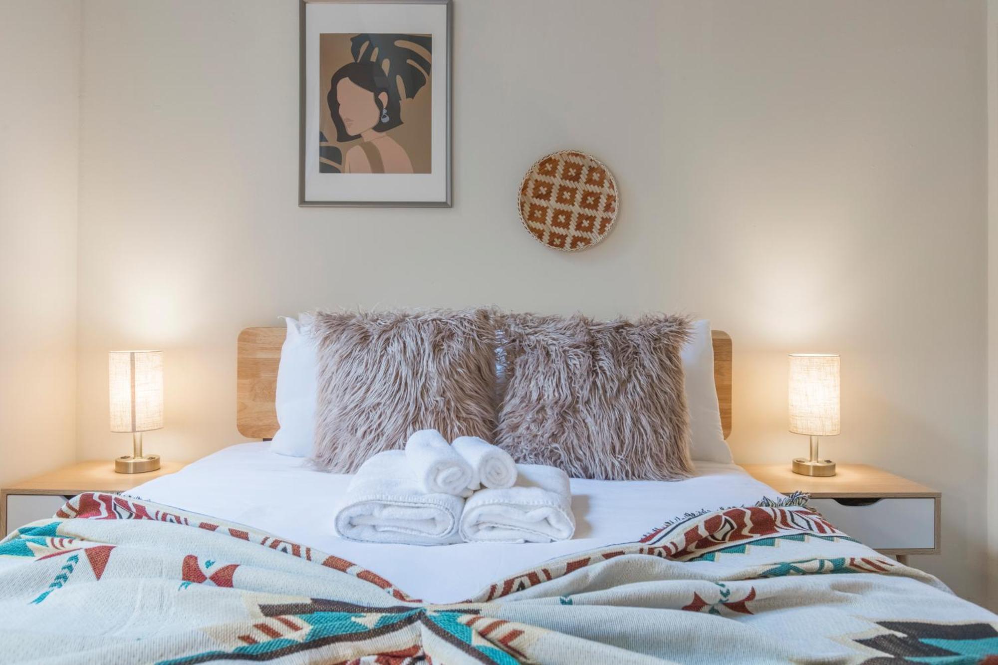 Sleeps 4! 2Br, Gym, Free Parking, Close To Major Attractions Philadelphia Exterior photo