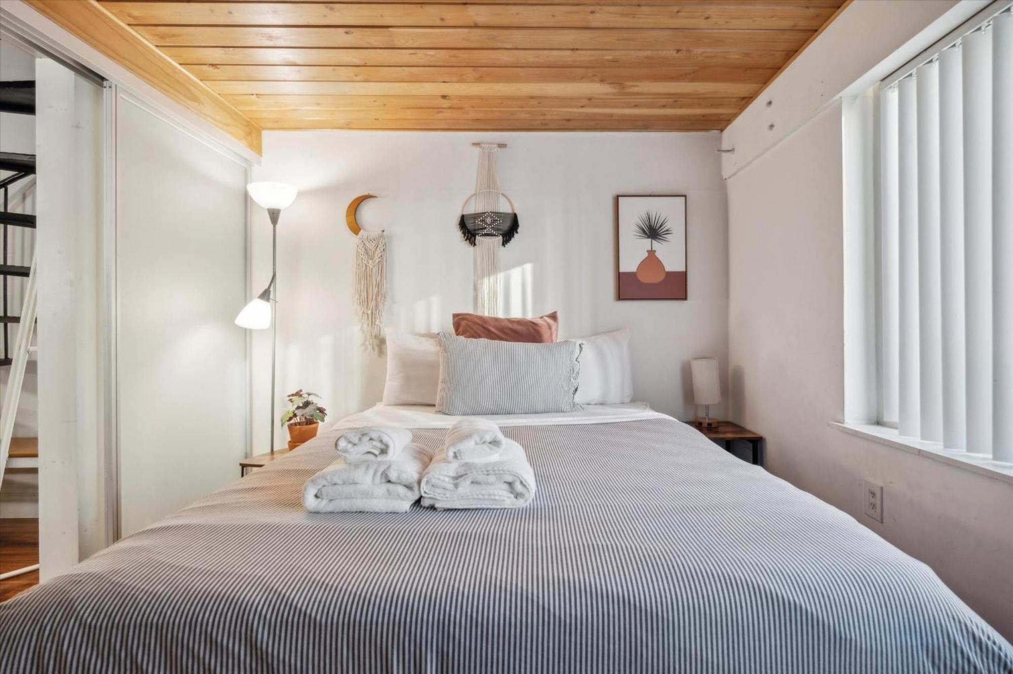 Sleeps 4! 2Br, Gym, Free Parking, Close To Major Attractions Philadelphia Exterior photo