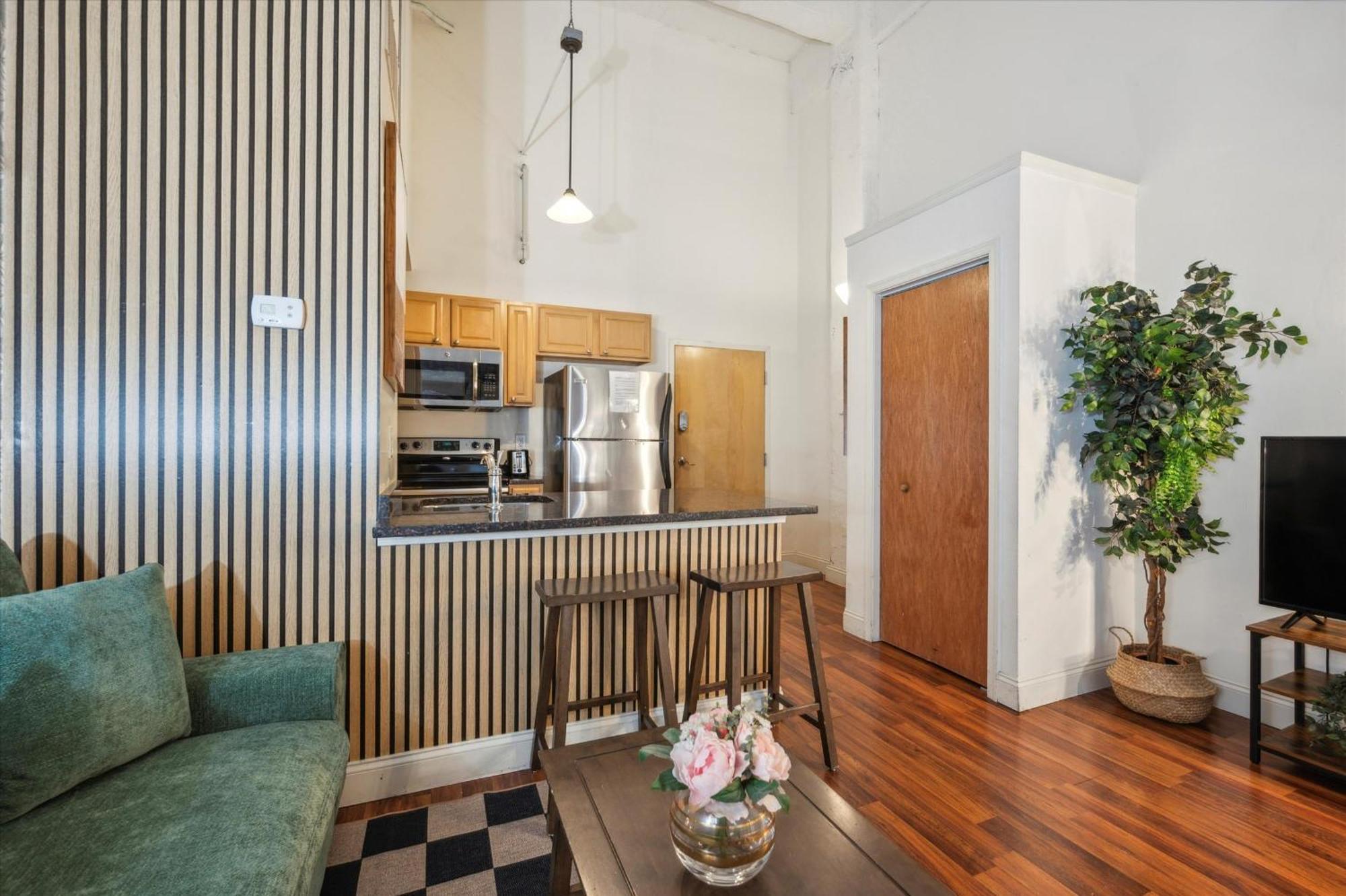 Sleeps 4! 2Br, Gym, Free Parking, Close To Major Attractions Philadelphia Exterior photo